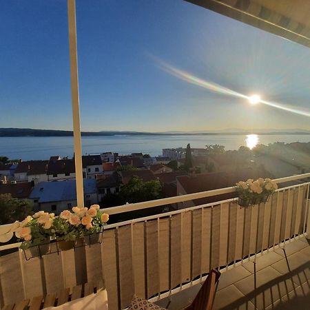 Top View Crikvenica Bagian luar foto